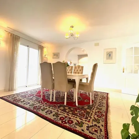Villa Flores De Cabopino *